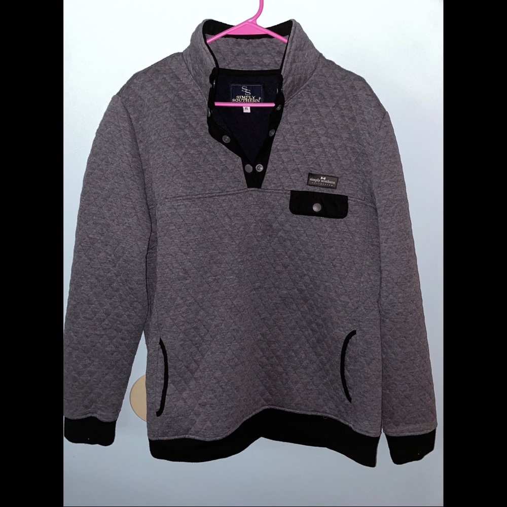 Gray & black Simply Southern pullover XL